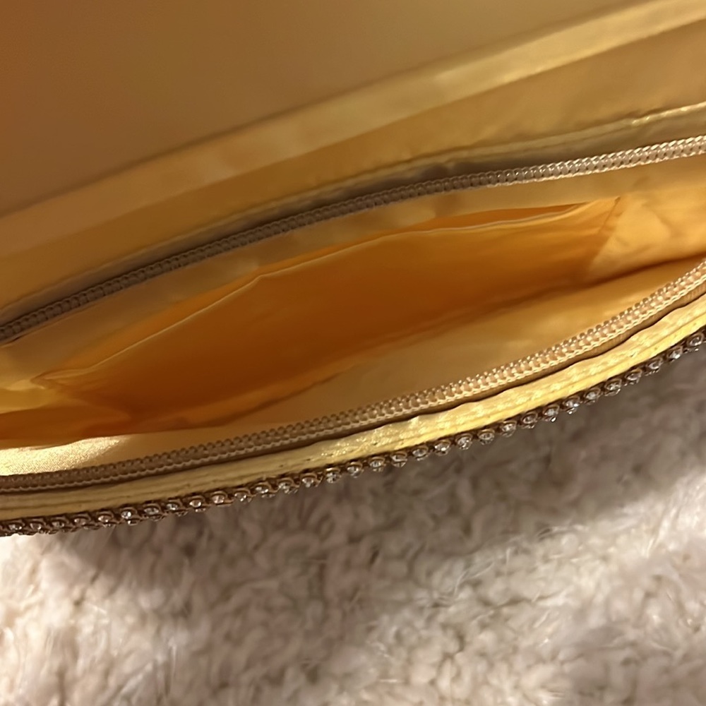 Gold beaded purse - Picture 4 of 4